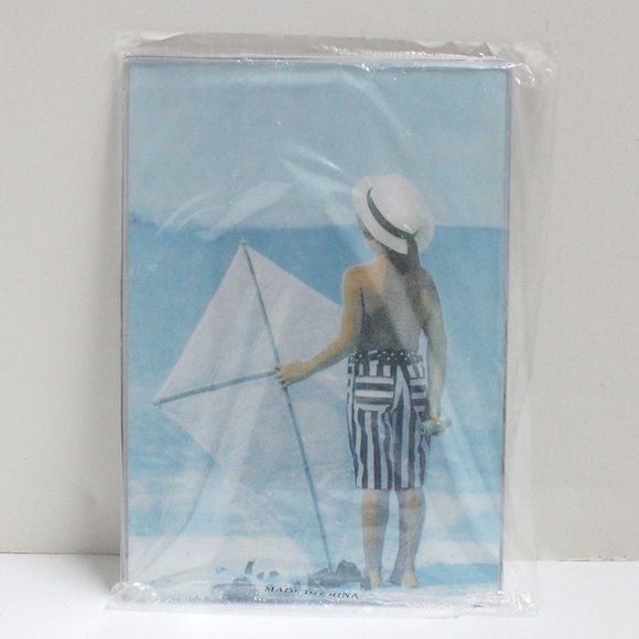 10 Clear Plastic or Acrylic Picture Holders With Magnets On Back - Picture 2 of 9